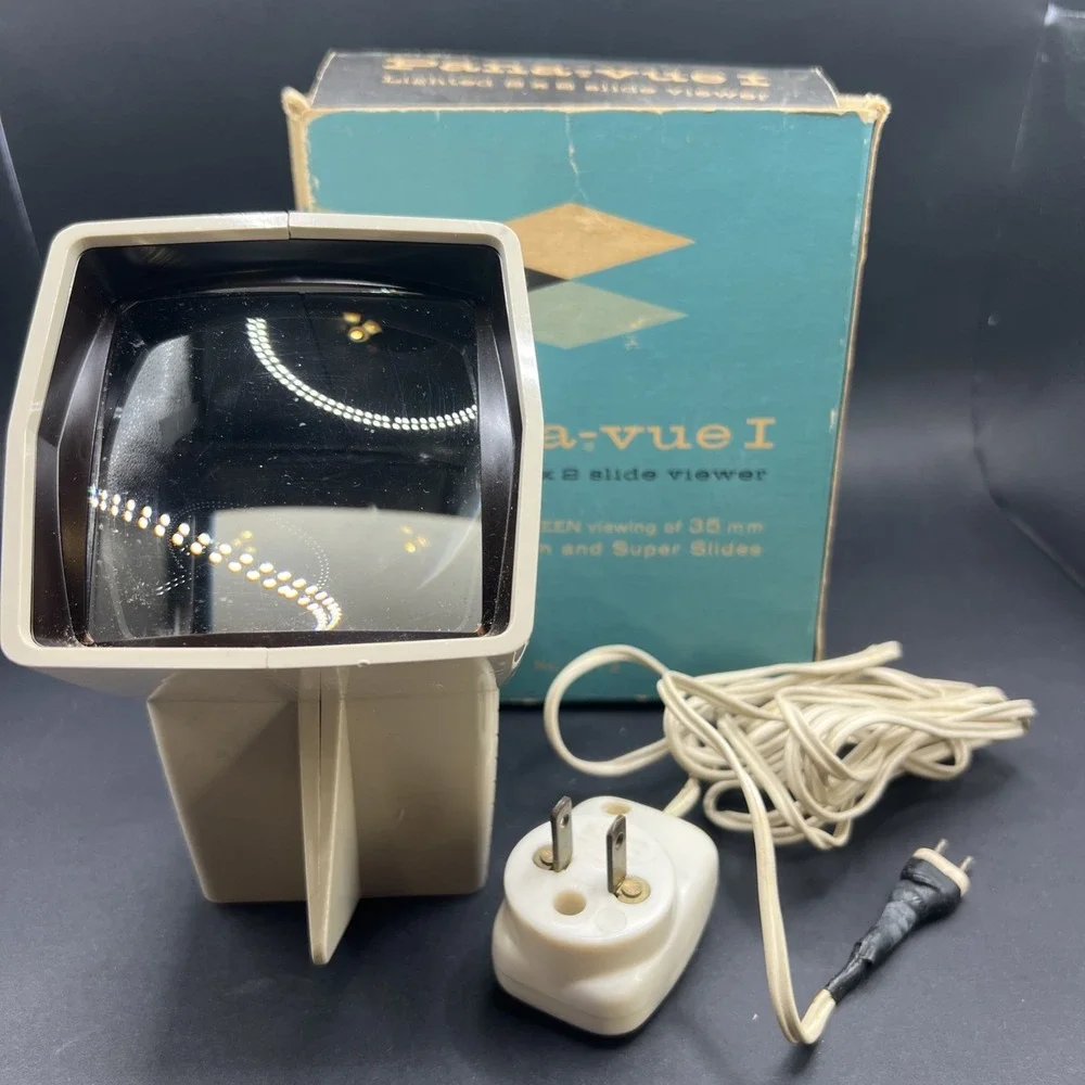 Vintage Sawyer's Pana-Vue 1 Lighted 2x2 Slide Viewer No 2573 W/ Original Box USA